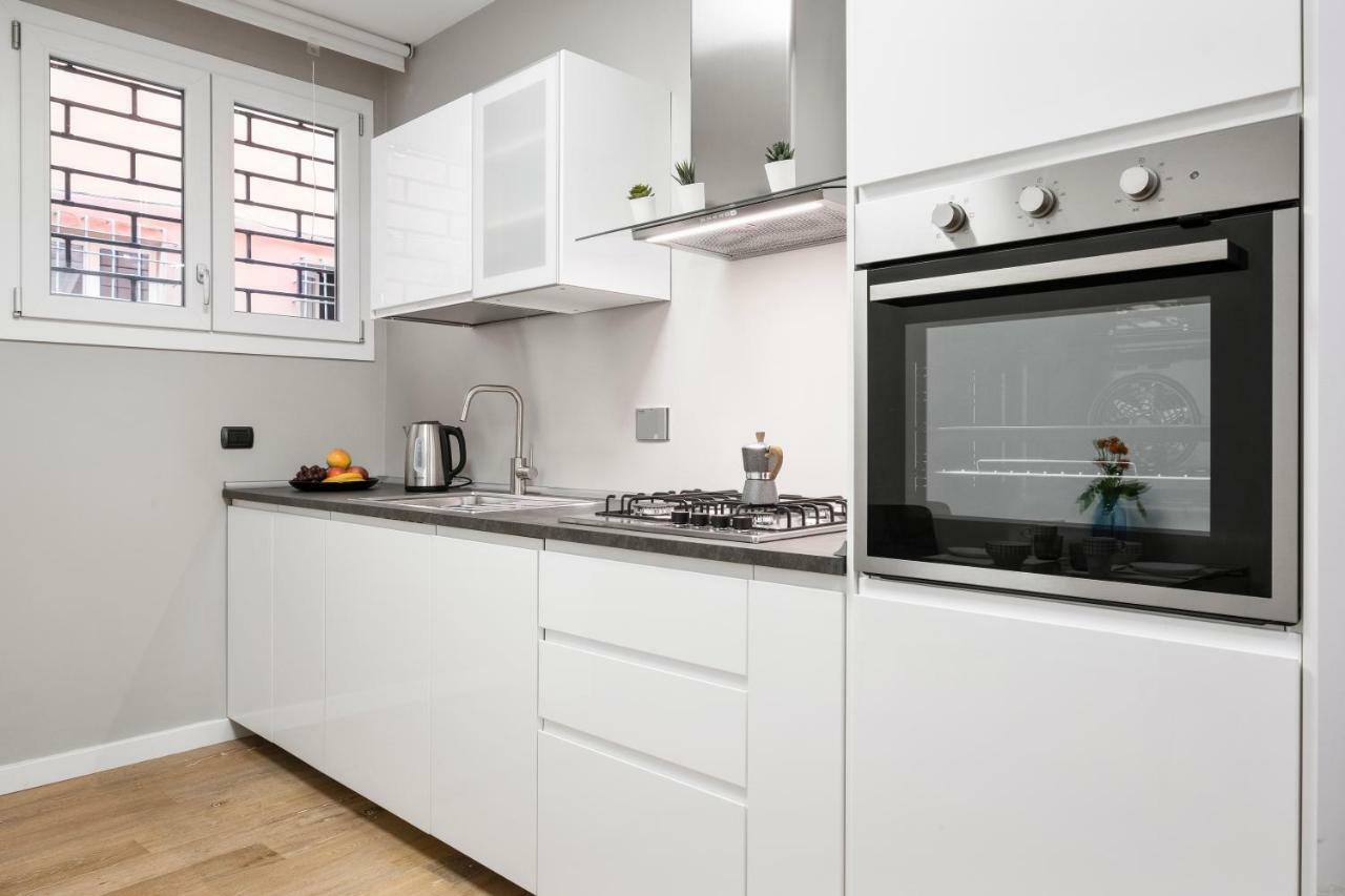 Duplex Luxurious Apt In The Heart Of โบโลญญา ภายนอก รูปภาพ